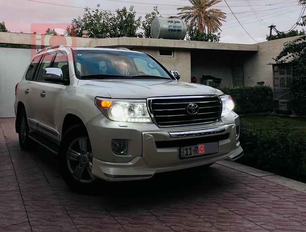 تويوتا لاندكروزر